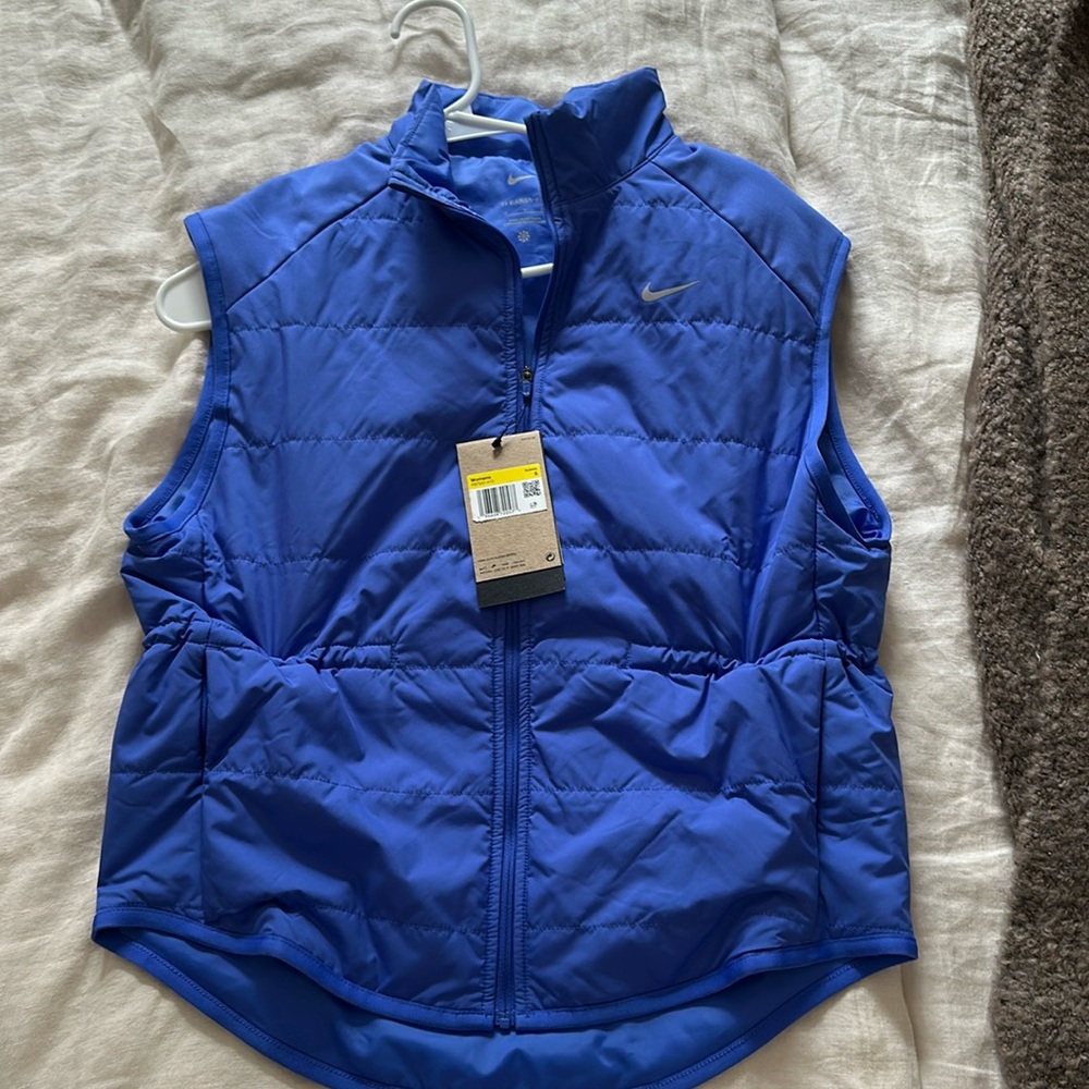 Nike women’s thermafit running vest